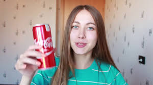 что можно сделать из жестяной банки из под колы 10 Lajfhakov S Coca Cola Kotorye Uprostyat Vashu Zhizn Youtube