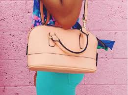 Some women are sensitive to chemicals used in tampons. Do Tampons Hurt U By Kotex