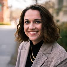 Hannah Sweeney's Instagram, Twitter & Facebook