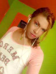 Scarlett Martinez (@Scarlet96970225)