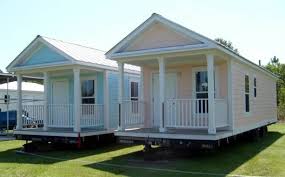 Small Modular Cottages One Is Also Handicap Approved So This Is Perfect For Anyone That Has Arsitektur Rumah Kayu Desain Interior Rumah