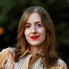 Sara Cottle's Instagram, Twitter & Facebook