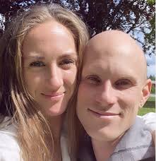 Separated by the border closure, B.C. residents are reuniting with their  American loved ones at Peace Arch Park