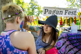 The summer solstice festival continues until june 21 on the campsite set closest to stonehenge, and visitors can enjoy free access to the sacred site to celebrate the summer solstice from tonight at 7pm until 8am tomorrow (sunrise will be at 4.45am). Twin Falls Pagan Fest Welcomes Summer Southern Idaho Community News Magicvalley Com