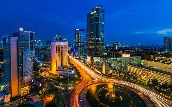 Vận chuyển hàng đến Jakarta: Những điều doanh nghiệp cần biết về cảng và giao nhận