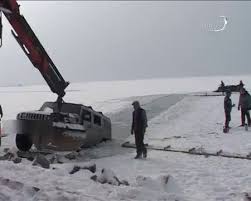 Vannak, akik a természetes vizeket részesítik előnyben a lassan két hete tartó hőhullámban, s vannak, akik a strandokat választják. Sose Feledjuk Hat Eve Ezen A Napon Csobbantak A Hummerek A Balatonba Auto Motor