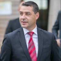 500+ "Avsec" profiles