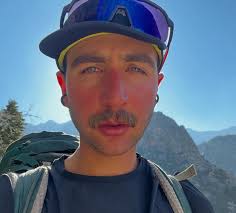 i have been very lucky to have these mentors, coaches, and training  partners in my life believing in me. this year would not have looked the  same without you all. 😌 keep