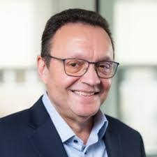 Peter Ribeiro's Instagram, Twitter & Facebook