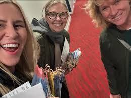 Phoenix Baird's Instagram, Twitter & Facebook