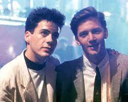 Quelques années après l'obtention du diplôme, les trois back in touch à la demande de m. Neige Sur Beverly Hills Film 1987 Allocine