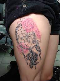 Adding this belief to a dreamcatcher tattoo design will carry that power to block bad energy throughout your life. 35 Dreamcatcher Tattoos On Leg