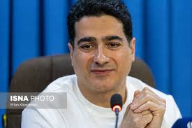 همایون شجریان در میدان آزادی برای مردم می‌خواند