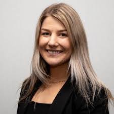 Vanessa Thornburg's Instagram, Twitter & Facebook