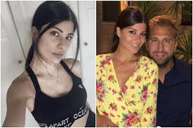 Dans ces boîtes, francesco mutti ne met que des tomates cultivées sous le soleil de l'italie et mises en conserve moins de 24h après la récolte, pour préserver le meilleur du goût. Chi E Cristina Garofalo La Modella Moglie Di Pio D Antini E Madre Di Chiara Salernonline