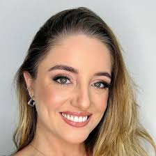 Photo by MONIQUE SOUZA (@moniquesouzamakeup) · June 28, 2024