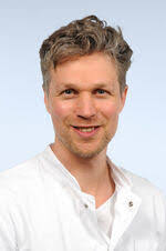 Daniel Schad's Instagram, Twitter & Facebook