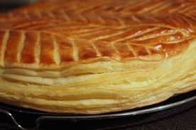 Galette Des Rois Et L Astuce Pour Un Joli Feuilletage Chez Requia Cuisine Et Confidences Galette Des Rois Recette Galette Des Rois Et Recettes De Cuisine
