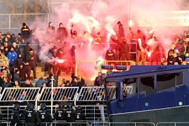 Ein freistoß von schinke wird zunächst abgewehrt, doch salewski. Derby Nachwehen Bei Lok Und Chemie Zigeuner Juden Ultras Chemie Laut Staatsanwaltschaft Leipzig Nicht Strafbar Nachrichten Aus Leipzig Leipziger Zeitung