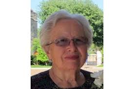 Patricia Hayes Obituary (1933