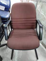 Roda merupakan syarat dasar kursi kantor yang ergonomis. Jual Jual Kursi Kantor Tanpa Roda Di Lapak Juan Farustine Bukalapak