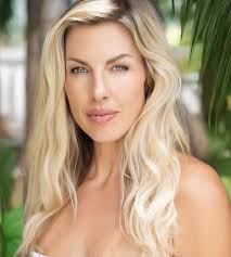 Where to find live music in Hilo, Hawaii?