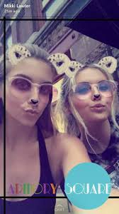 Laura Melfi (@LauraMelf)