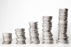 En cuanto al dólar, los profesionales de cambio consultados por lr lo venderán a un valor de $3.433 y lo comprarán a $3.311, en promedio. Las Mejores Casas De Cambio De Barcelona Guia 2020