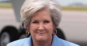 You gotta be kidding me: Trump's new Chief of Staff, Susie Wiles is a  BigPharma lobbyist. And RFK is already out.