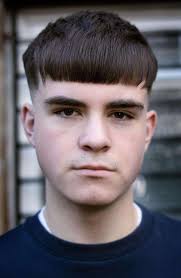 Garçon aux cheveux blonds avec. Coupe De Cheveux Ado Garcon Idees Qui Feront La Tendance Cette Saison