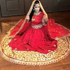 Sari merupakan pakaian seharian perempuan kaum india.kain sari ini dililit pada badan bahagian hujungnya yang bersulam diletak di atas bahu kiri. Butik Baju India Bajuindia Com Home Facebook