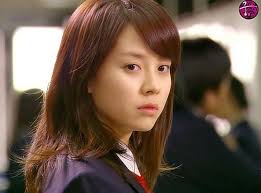 Also, the fact that lee kwang soo was. Netizen Khen Tá»›i Táº¥p Váº» Ä'áº¹p Cá»§a Song Ji Hyo 15 NÄƒm TrÆ°á»›c Trong Hoang Cung Bloganchoi