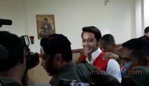 Jun 04, 2021 · jangan baper, serang lagi dgn metode yg sama, buat iklan yang menyerang balik itu baru elegan, sebut yang lain. Video Masturbasi Diduga Kriss Hatta Billy Punya Lo Kecil Saja Sombong