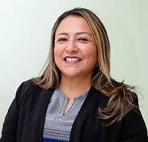 Raquel Roman's Instagram, Twitter & Facebook