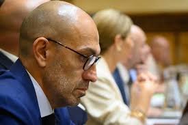 Anatomía de un tránsfuga: no es la estabilidad política, es la pasta