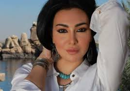 احتفلت الفنانة ميرهان حسين بعيد ميلادها الذى يوافق 28 من شهر أكتوبر، بحضورها على السجادة الحمراء فى اليوم السادس من فعاليات مهرجان الجونة السينمائى. Ø¨Ù…Ù„Ø§Ø¨Ø³ Ø§Ù„Ø¨Ø­Ø± Ù…ÙŠØ±Ù‡Ø§Ù† Ø­Ø³ÙŠÙ† ØªØ³ØªØ¹Ø±Ø¶ Ø§Ø±Ø¯Ø§ÙÙ‡Ø§ Ø¨Ø·Ø±ÙŠÙ‚Ø© ÙØ§Ø¶Ø®Ø© Ø£Ø­Ø¯Ø§Ø« Ù†Øª