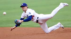 Los Angeles Dodgers make trade to bring back Kiké Hernandez