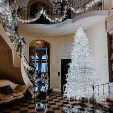 Bestel nu voordelige christmas decorations online bij miniinthebox.com! Christmas Decorations 2020 How To Create The Trendiest Fabulous Designs 25 Photos