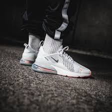 Nike Air Max 270 Just Do It Nike Nikeairmax Airmax270 Am270 Justdoit Justdoitpack Jdi Everysize Chaussures Homme Chaussures Nike Chaussure