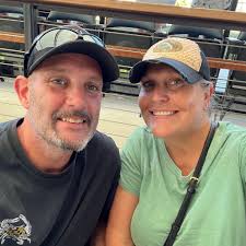 A Couple of months ago we were asked to do a set of planters for someone in  the community, she shared a pic of them now that they,ve now been planted  with