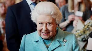 Attiré par les sirènes d'hollywood, il avait failli épouser une jeune starlette. Elizabeth Ii D Angleterre Reine De Devoir Un Livre Qui Devoile Tout Ou Presque Soirmag