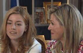 Wij zetten daarom 15 weetjes met de mooiste foto's op een rijtje. Drama In Koningshuis Pittige Privefoto S Van Prinses Alexia Gelekt Op Instagram