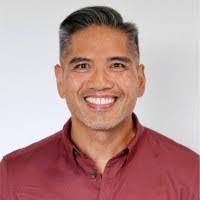 Dennis Lavelle's Instagram, Twitter & Facebook