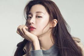 Cách tạo thần thái khuôn mặt và cơ thể cuốn hút