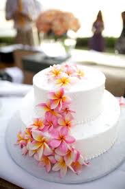 Maui Wedding By Anna Kim Photography Tropical Wedding Cake Maui Wedding Cakes Wedding Cake Roses