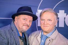 Prahl, born in eutin, grew up in nearby neustadt in holstein. Tatort So Reagierte Axel Prahl Auf Seine Eigene Wachsfigur