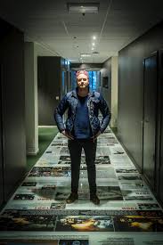 Jovial kar som liker å spre god stemning freddykalas.lnk.to/sommertegn. Kultur Drammen Freddy Kalas Tar Opp Arven Fra Broiler