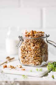 Sommerliches Granola Mit Ananas Mango Und Kokos Rezept Lebensmittel Essen Fitness Lebensmittel Lebensmittelfoto