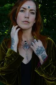 Tribal Silver Septum Abalone Shellpyramid