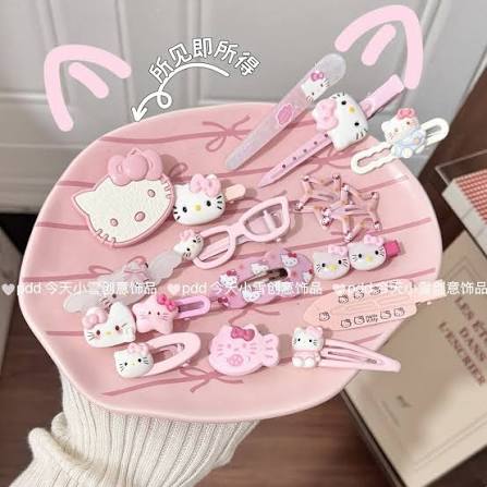Set kẹp tóc hello kitty ( 16c 🍓 ) Price : 79🐟 ~ set dễ thương, kẹp hong bị lặp đâu nhaaaaa Combo 32c 138🐟hoy